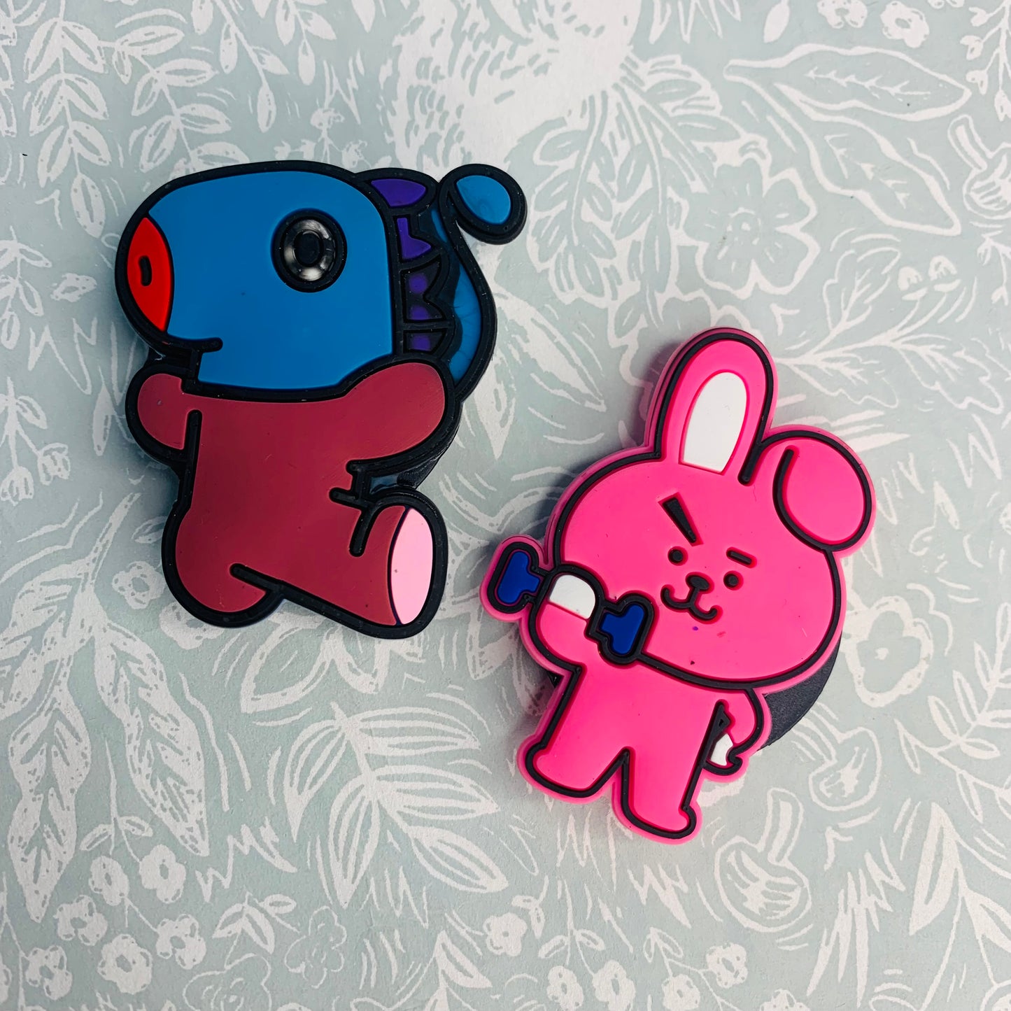 BT21 Character pop sockets