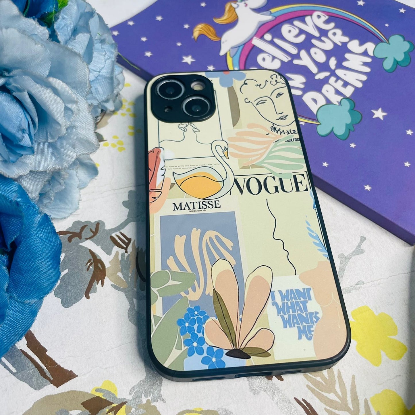 Aesthetic vibes glass case