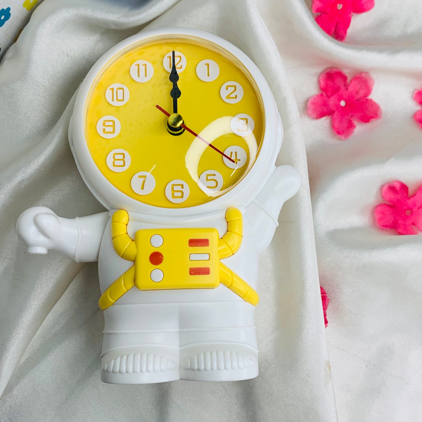 Yellow White Clock for Kids