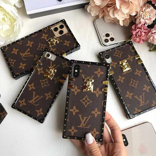 Louis Vuitton Holographid Iphone Case,  in 2023